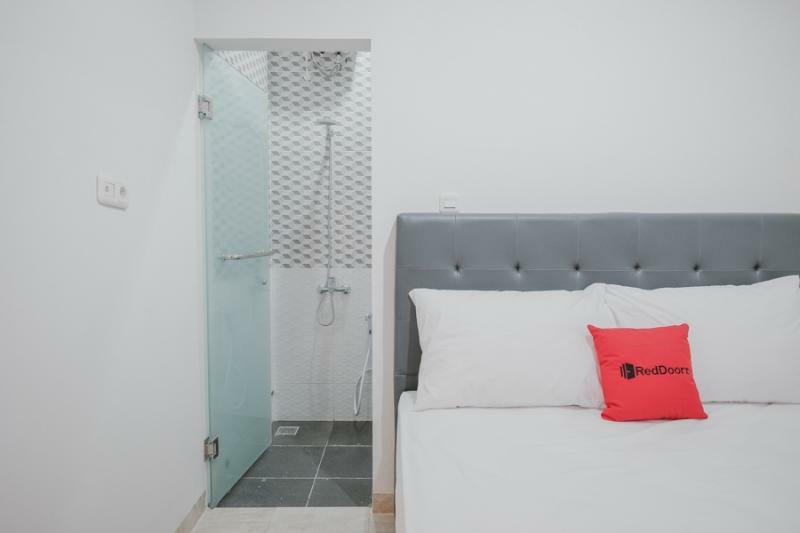 Reddoorz Near Taman Palem Rumah tetamu 2*